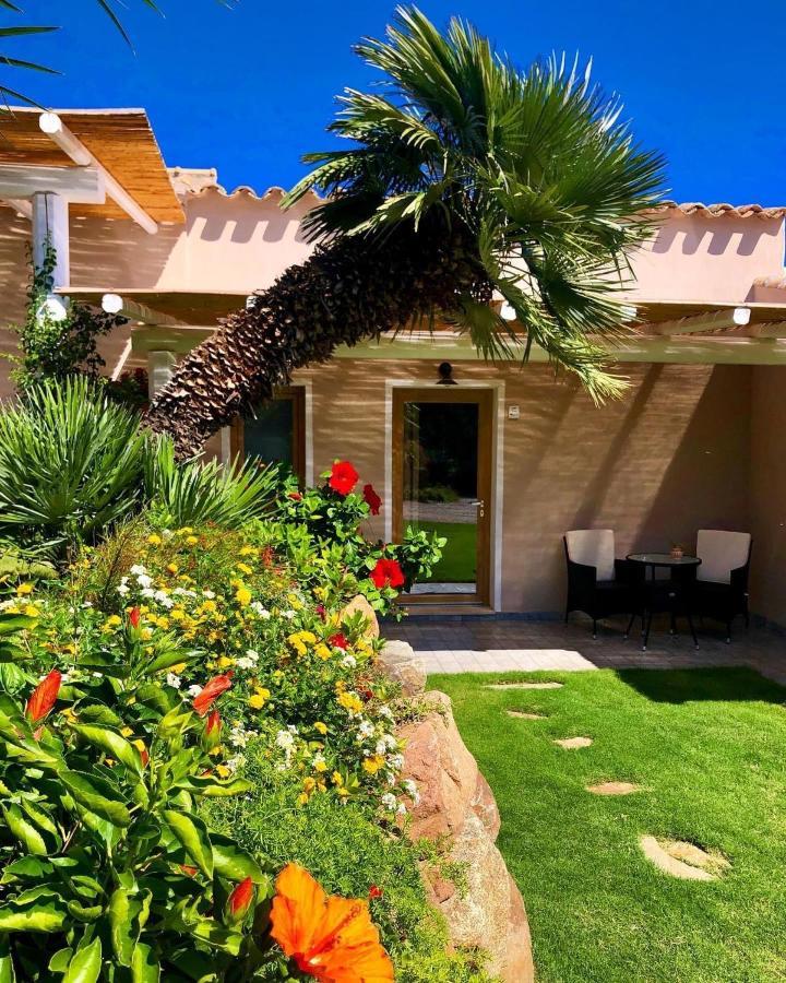 Acquamaris Tuerredda Bed & Breakfast เตวลาดา ภายนอก รูปภาพ
