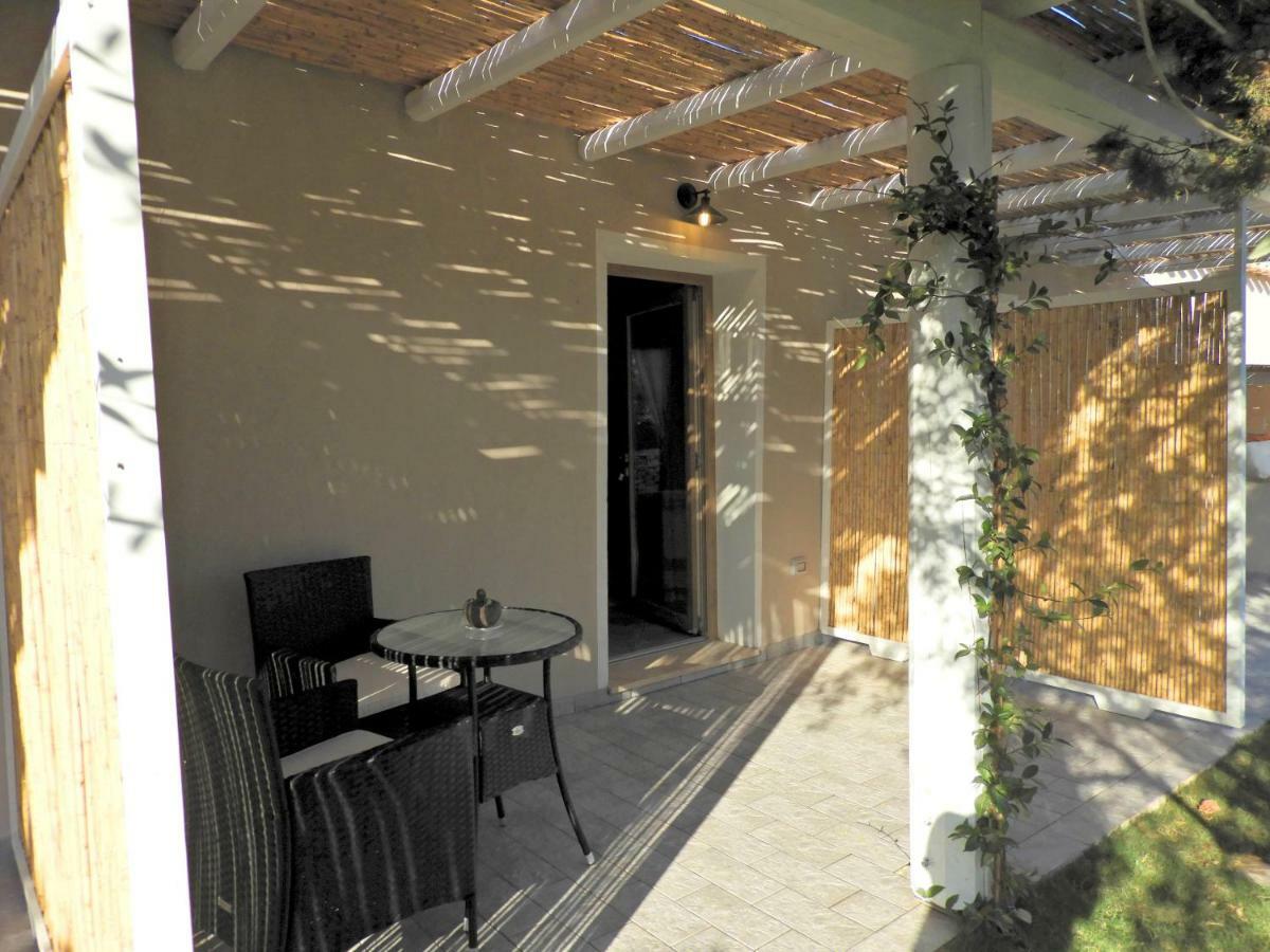 Acquamaris Tuerredda Bed & Breakfast เตวลาดา ภายนอก รูปภาพ